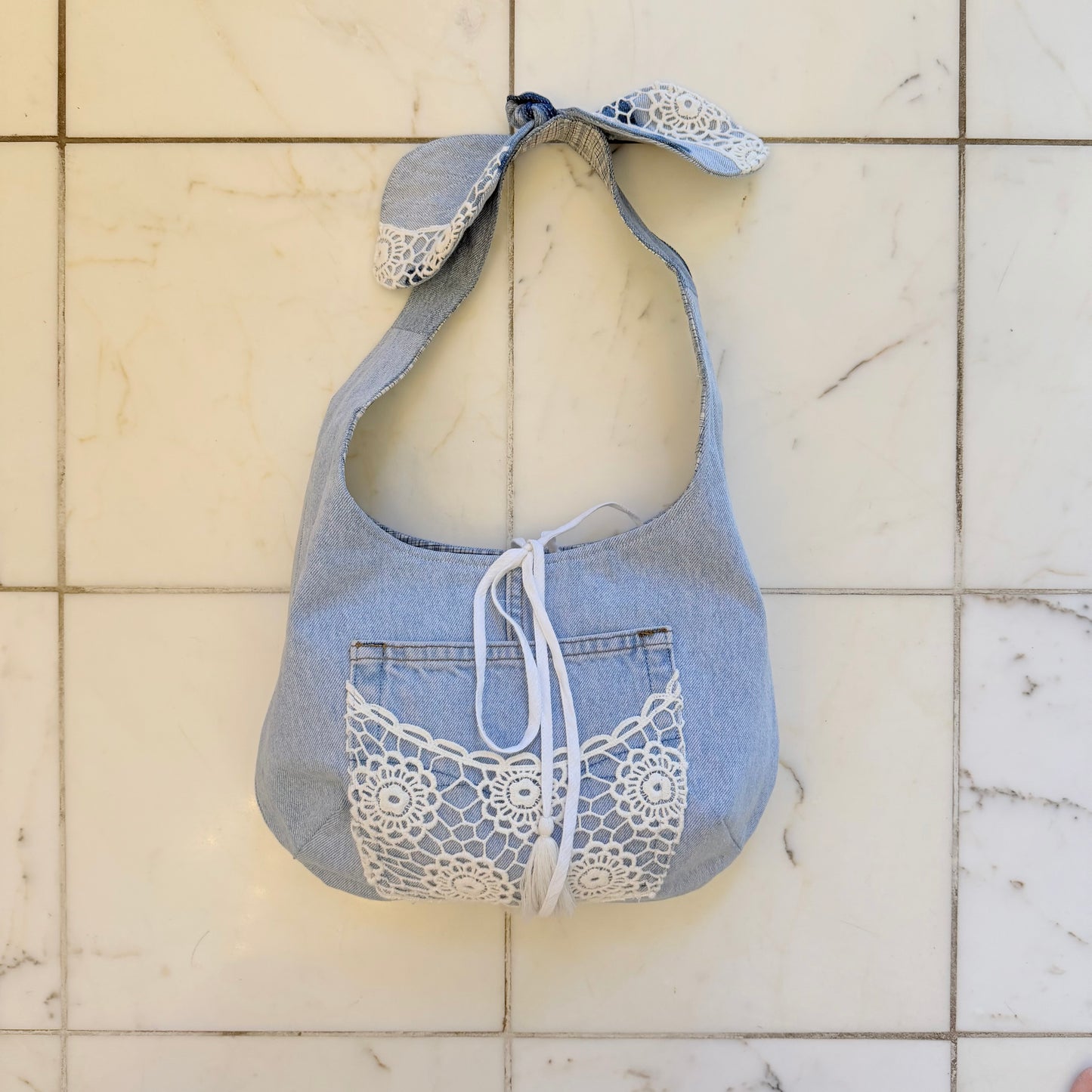 White Lace Shoulder Bag